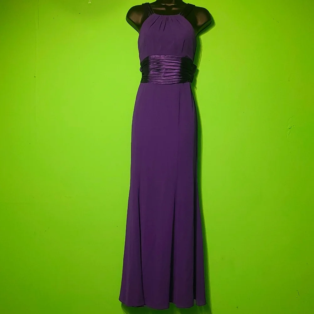 Prom / Bridesmaid dress - Picture 1 of 6